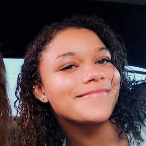 Meet your Posher, Cora